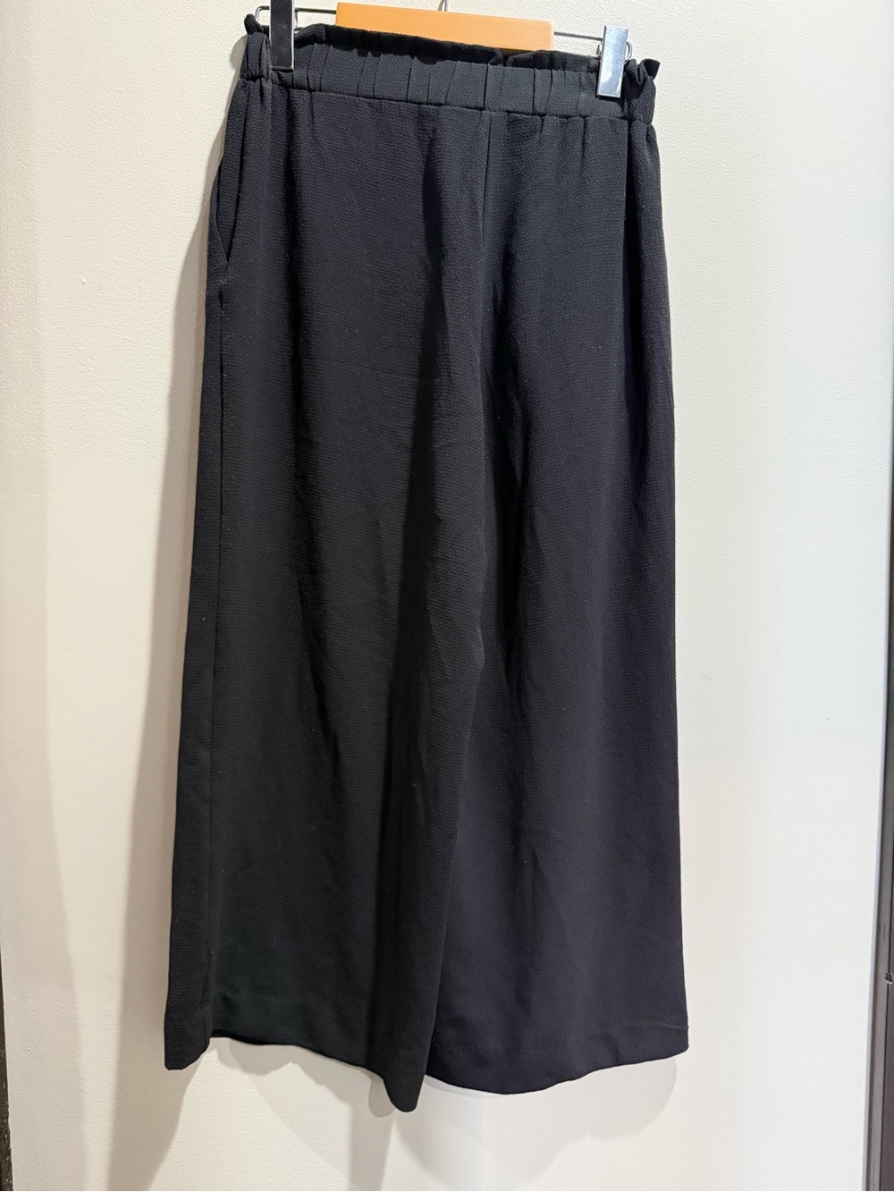 63. H&M Black Wide Leg Dress Pant Size 4 - Picture 6 of 6